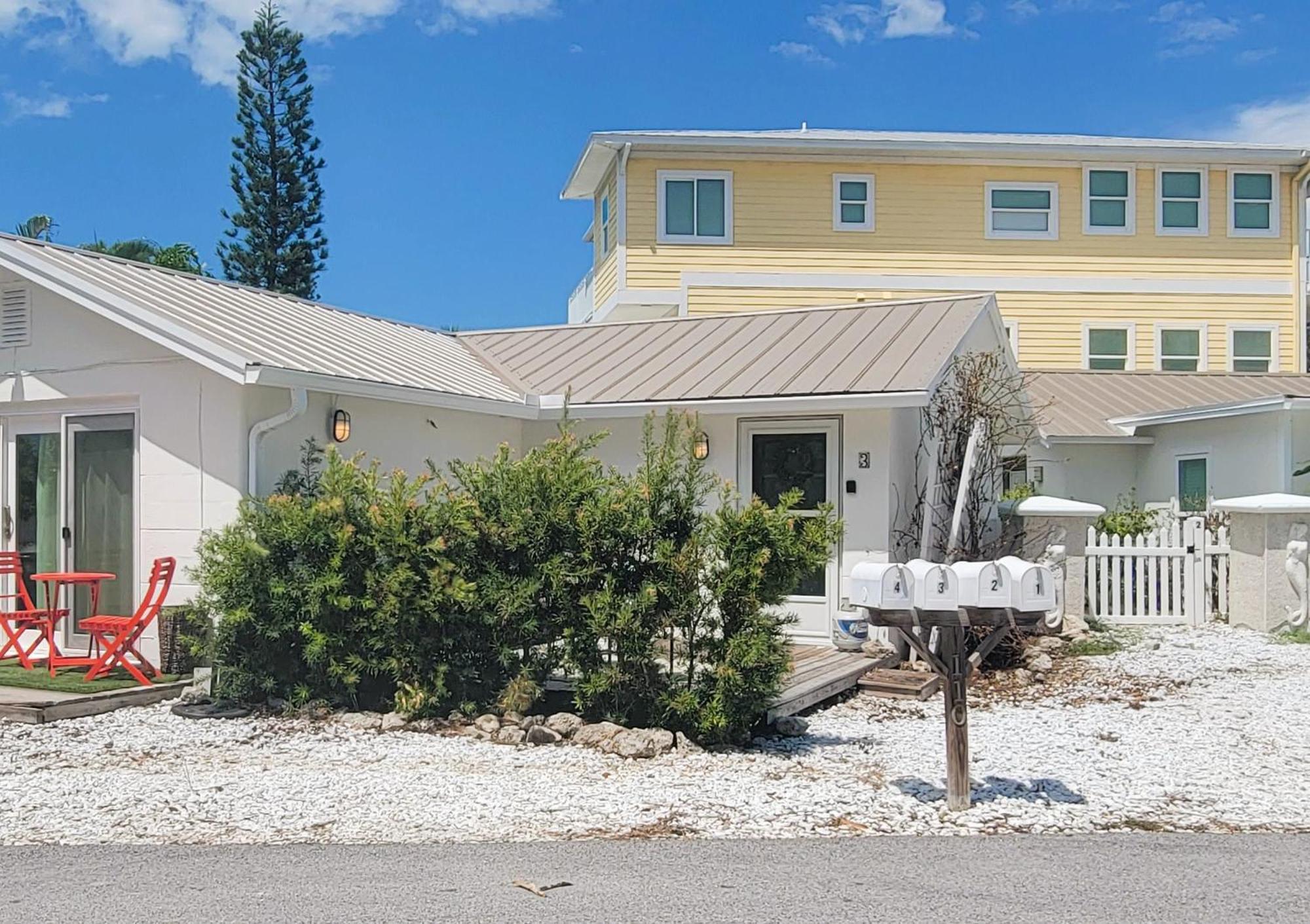 Tides Inn On The Bay Vacation Homes Bradenton Beach Exterior foto